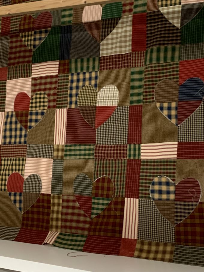 Primavera 2: quilt con cuori e tinti in filo